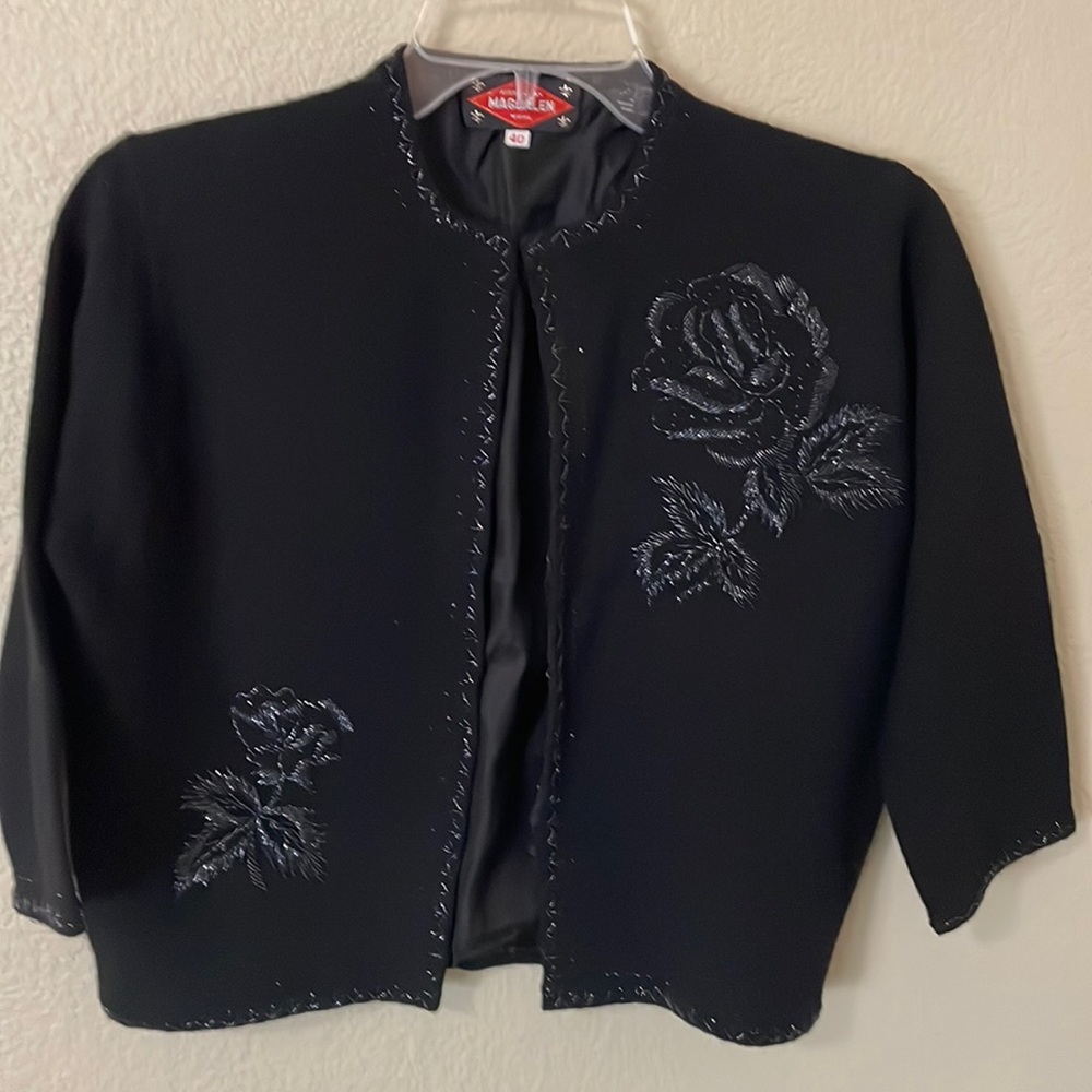 Beautiful vintage beaded cropped cardigan.